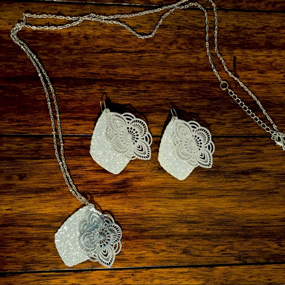 Necklace & Earrings